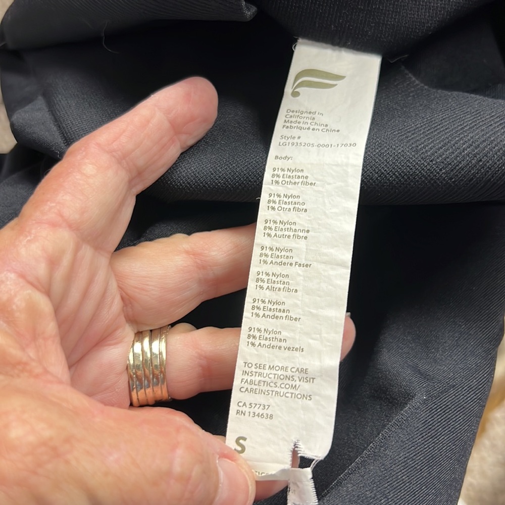 Fabletics - Picture 6 of 7